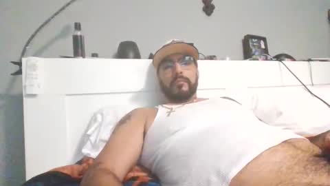 Snapshot of talllatino310 chatting on 11/13/25, 07:35 talllatino310 online show from 11/13/25, 07:35
