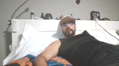 Snapshot of talllatino310 chatting on 11/20/25, 10:37 talllatino310 online show from 11/20/25, 10:37