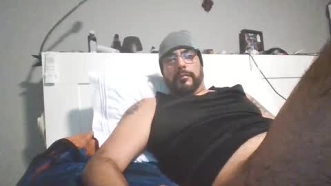 Snapshot of talllatino310 chatting on 11/20/25, 10:42 talllatino310 online show from 11/20/25, 10:42