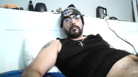 Snapshot of talllatino310 chatting on 11/29/25, 08:56 talllatino310 online show from 11/29/25, 08:56