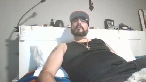 Snapshot of talllatino310 chatting on 12/17/25, 05:13 talllatino310 online show from 12/17/25, 05:13