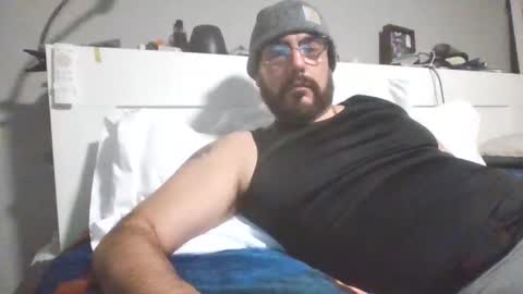 Snapshot of talllatino310 chatting on 12/18/25, 05:02 talllatino310 online show from 12/18/25, 05:02