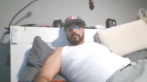Snapshot of talllatino310 chatting on 01/08/26, 05:43 talllatino310 online show from 01/08/26, 05:43