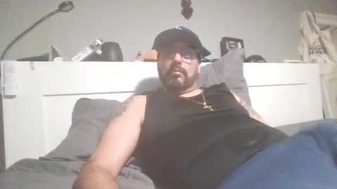 Snapshot of talllatino310 chatting on 02/16/26, 01:24 talllatino310 online show from 02/16/26, 01:24