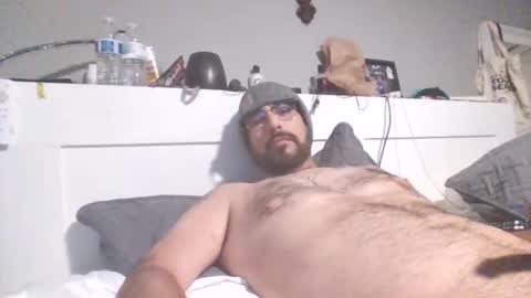 Snapshot of talllatino310 chatting on 04/23/26, 06:43 talllatino310 online show from 04/23/26, 06:43