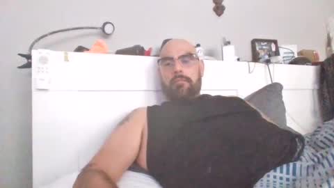 Snapshot of talllatino310 chatting on 07/10/26, 04:53 talllatino310 online show from 07/10/26, 04:53