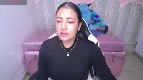 Snapshot of tamara_brown_t chatting on 11/15/25, 03:04 Tamara online show from 11/15/25, 03:04