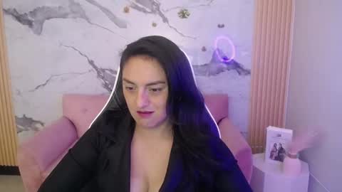 tamara_ch1 online show from 10/31/25, 03:40