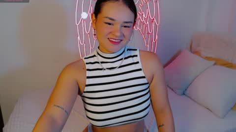 Snapshot of tamara_modelsss1 chatting on 04/06/26, 01:25 Lovense is Active My pleasure is in your hands Private is Open online show from 04/06/26, 01:25