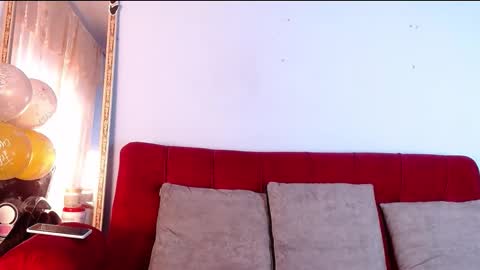 Snapshot of tamara_reyna chatting on 11/21/25, 07:12 Tammy Modelo independiente YEAH online show from 11/21/25, 07:12