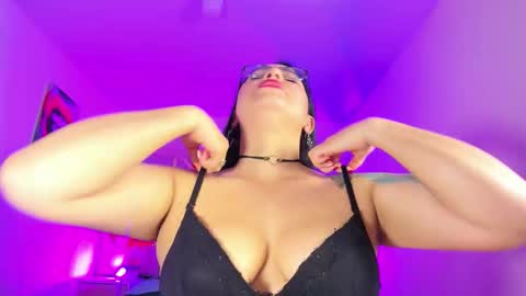 tamara online show from 09/25/25, 04:38