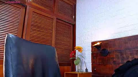    online show from 11/02/25, 11:12