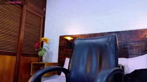    online show from 11/30/25, 11:58