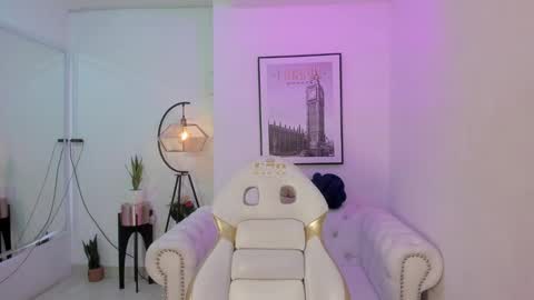Tamara online show from 12/15/24, 10:28