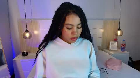 Snapshot of tamara_walter chatting on 12/13/25, 07:53 Tamara online show from 12/13/25, 07:53