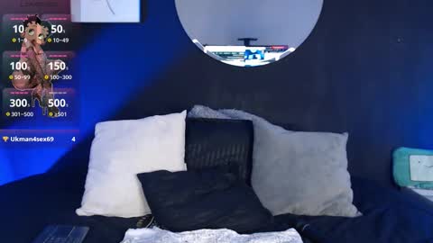 Snapshot of tamaraaross_ chatting on 11/28/25, 07:27 Tamaraa online show from 11/28/25, 07:27