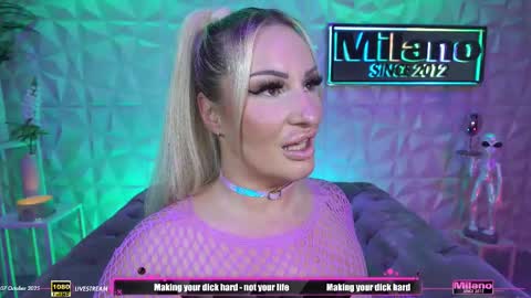 Snapshot of tamaramilano chatting on 10/07/25, 08:33 TamaraMilano online show from 10/07/25, 08:33