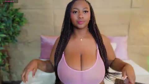 Snapshot of tamaramyller chatting on 08/06/26, 10:06 tamaramyller online show from 08/06/26, 10:06