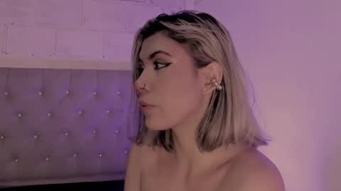 Tamara. online show from 10/22/25, 01:39