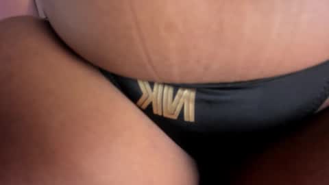 Snapshot of tamarazaki chatting on 12/03/25, 08:29 Tami online show from 12/03/25, 08:29