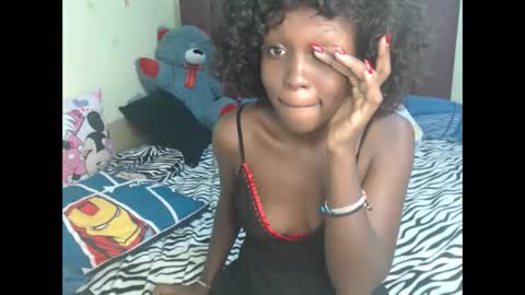 Snapshot of tamela_1 chatting on 02/26/25, 05:20 tamela online show from 02/26/25, 05:20