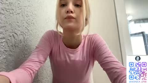 Monica online show from 07/09/26, 09:41