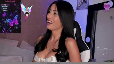 Snapshot of tami_04 chatting on 11/20/25, 08:30 Im Tami online show from 11/20/25, 08:30