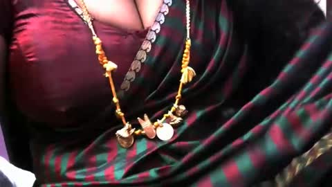 tamil_rathi online show from 12/04/25, 03:16