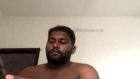 tamilpaiyan09 online show from 01/31/25, 09:48