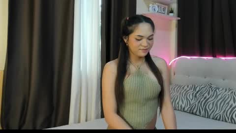 Snapshot of tamirayvonne chatting on 01/18/25, 05:31 Hey Im Tamira You can call me babe. online show from 01/18/25, 05:31