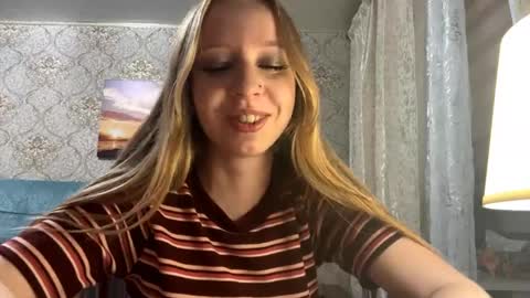 Snapshot of tammiglembocki chatting on 05/22/26, 04:01 Jenny online show from 05/22/26, 04:01