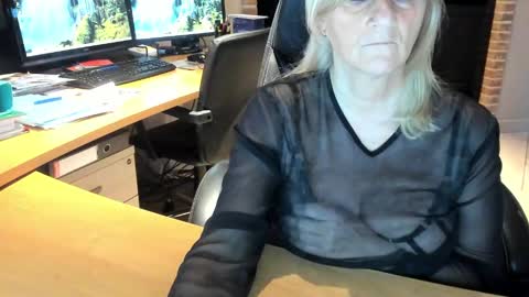 Tammy online show from 12/18/24, 03:11