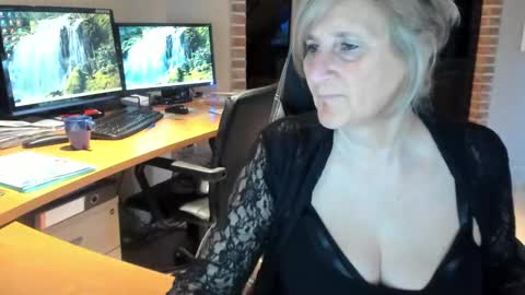 Tammy online show from 12/31/24, 09:53