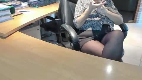 Tammy online show from 09/17/25, 09:11