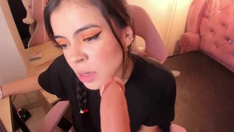 Snapshot of tammy_777 chatting on 02/26/25, 08:37 TAMMY online show from 02/26/25, 08:37