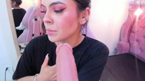 Snapshot of tammy_777 chatting on 02/27/25, 08:39 TAMMY online show from 02/27/25, 08:39