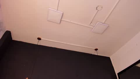  online show from 02/01/25, 07:05
