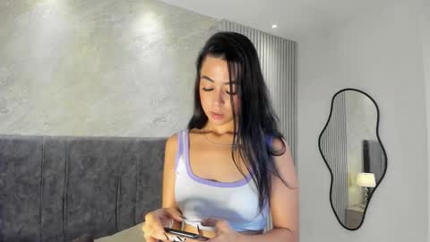 Snapshot of tammy_greyyx chatting on 11/19/25, 02:33 tammy_greyyx online show from 11/19/25, 02:33