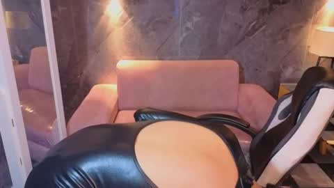 Snapshot of tamy_b_ chatting on 05/06/26, 03:35 tamy online show from 05/06/26, 03:35