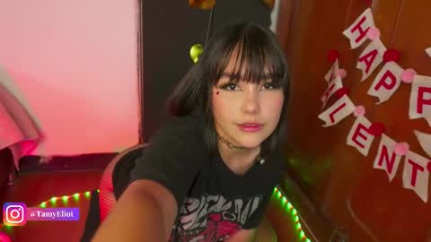 Snapshot of tamyeliot chatting on 09/25/25, 03:21 Tamy online show from 09/25/25, 03:21