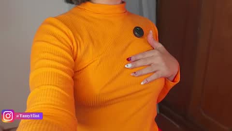 Snapshot of tamyeliot chatting on 10/15/25, 03:50 Tamy online show from 10/15/25, 03:50