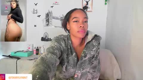 Snapshot of tamylynn05 chatting on 10/27/25, 06:45 tamylynn online show from 10/27/25, 06:45