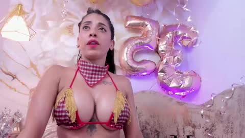 TAMY SANSS online show from 02/18/25, 02:27