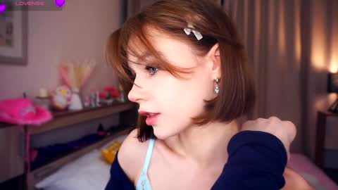 Leila night Mia day online show from 01/30/25, 07:37