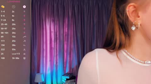 Leila night Mia day online show from 02/07/25, 07:29