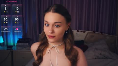 Leila night Mia day online show from 03/06/25, 10:41
