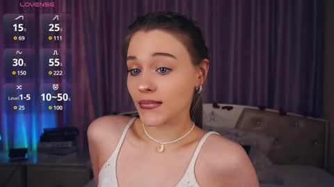 Leila night Mia day online show from 03/08/25, 10:43