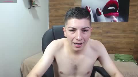 Snapshot of taner_king chatting on 10/22/25, 02:56 TANER online show from 10/22/25, 02:56