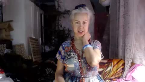 Milena online show from 10/21/25, 04:19