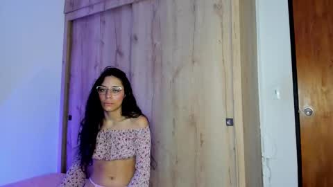 tania06 online show from 09/26/25, 02:10